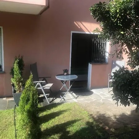 Locarno: Indipendente In Zona Residenziale 3* לוקרנו